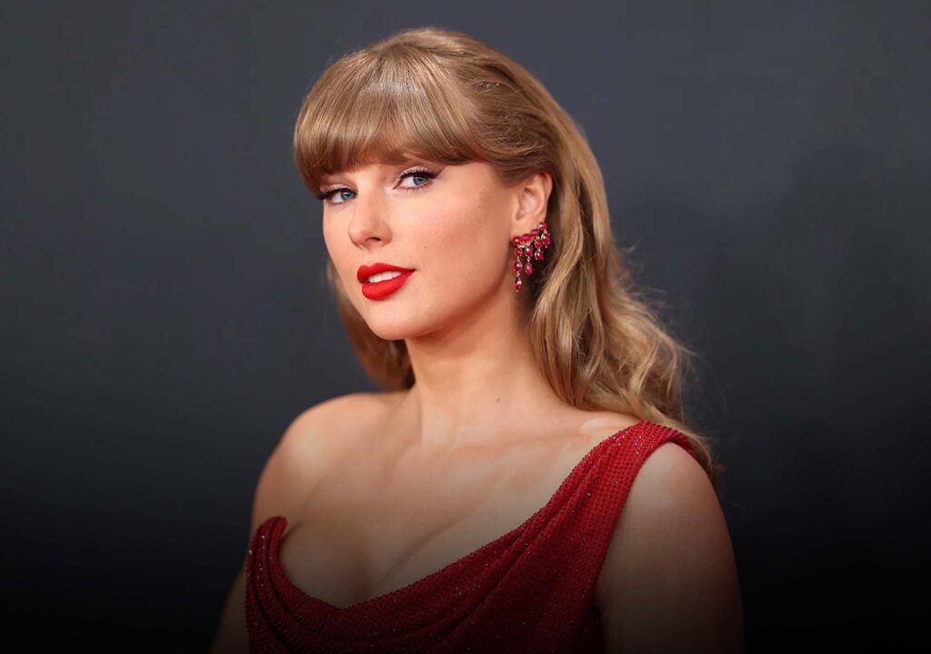 टेलर स्विफ्ट ने ट्रैविस केल्स पॉडकास्ट टेलर स्विफ्ट पर एक शोगर्ल एल्बम पर एक शोगर्ल एल्बम के जीवन की घोषणा की।