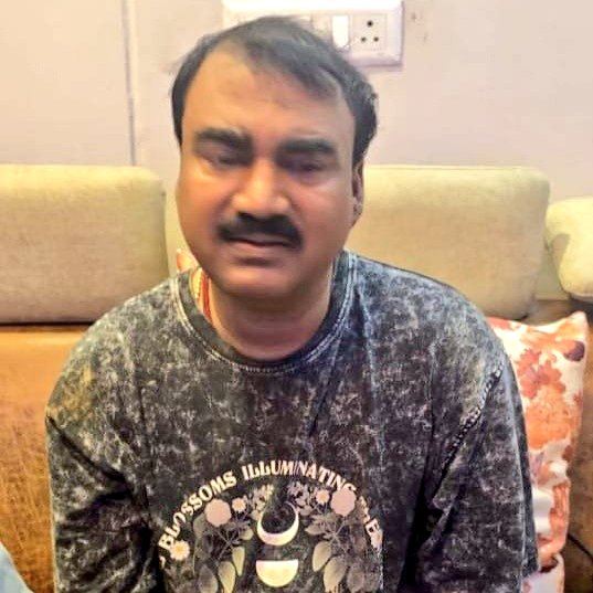 नोएडा आदमी को गणेश विसारजान के आगे गिरफ्तार किया गया 3 मुंबई बम की धमकी के बाद मुंबई में पुलिस कसने की सुरक्षा कस गई